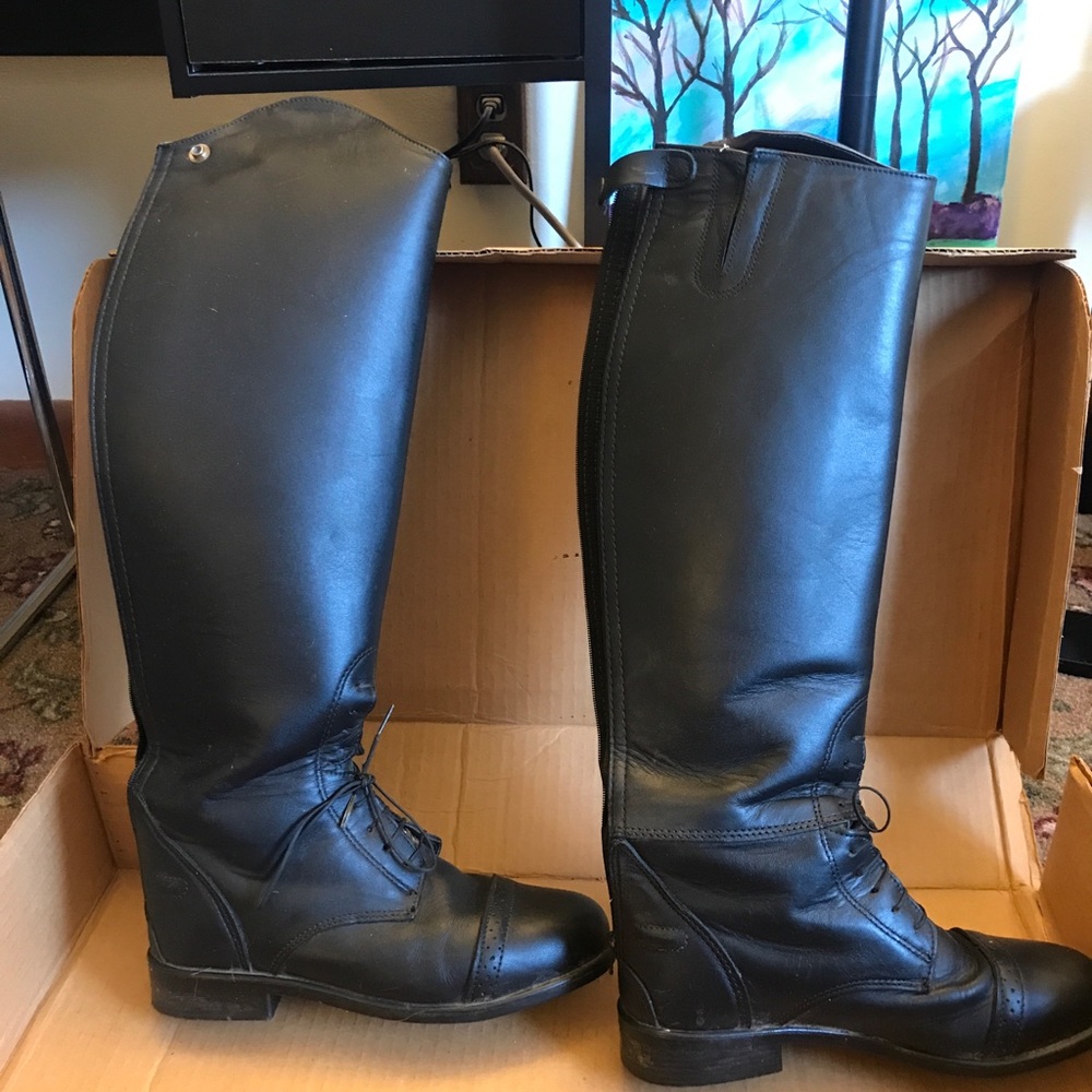 Ariat riding boot size 7R
